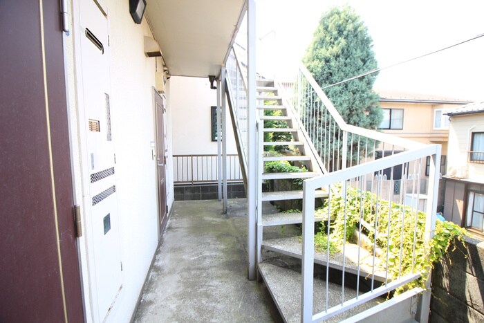 物件外観写真4　(エントランス部分)