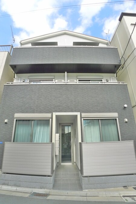 Ｓｈｒｉｃｃｅｓｔ外観写真