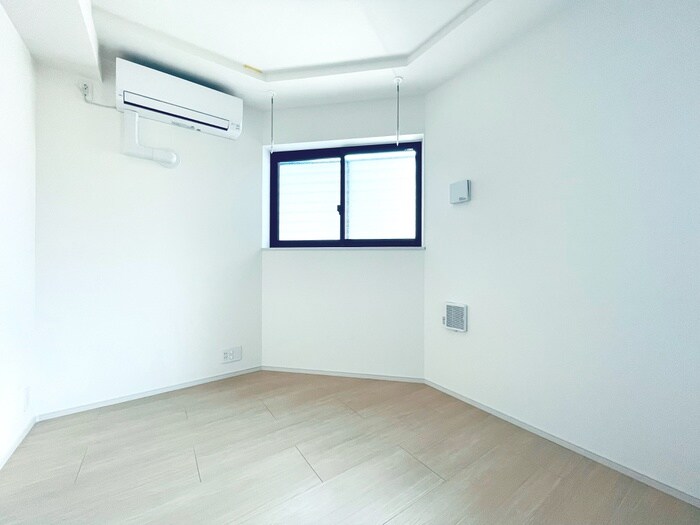 物件内観写真2　(居室)