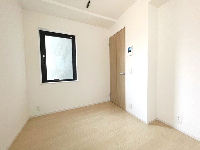 物件内観写真3　(居室)