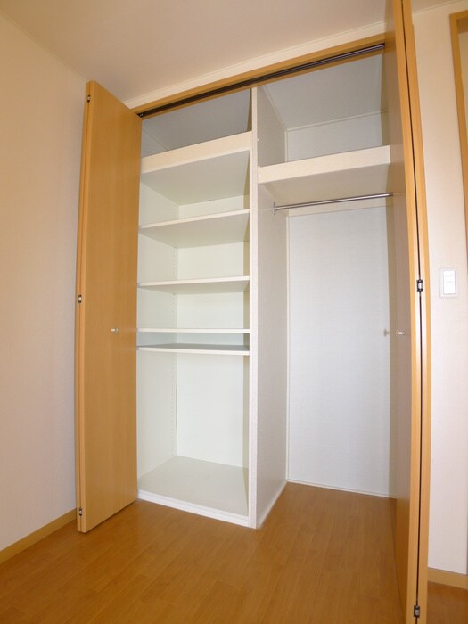 物件内観写真7　(収納)