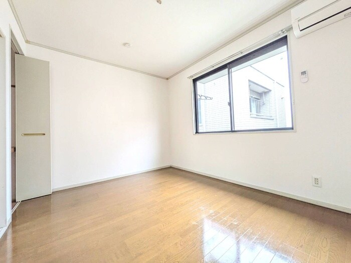 物件内観写真6　(居室)