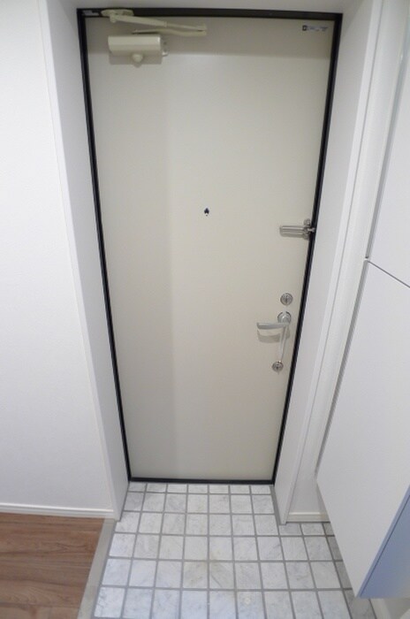 物件内観写真17　(玄関)