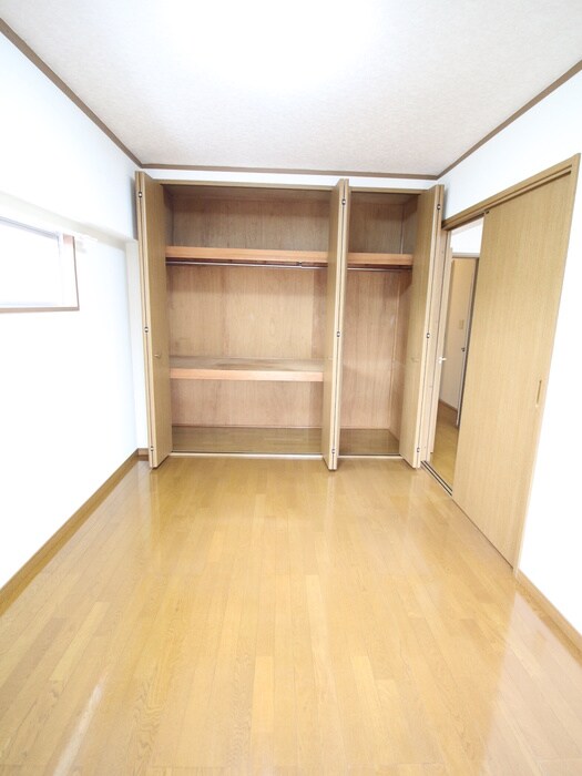 物件内観写真11　(収納)