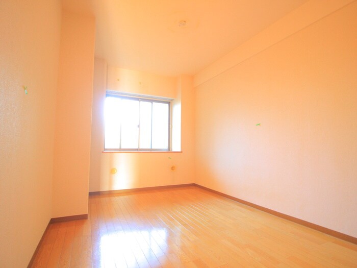 物件内観写真10　(居室)