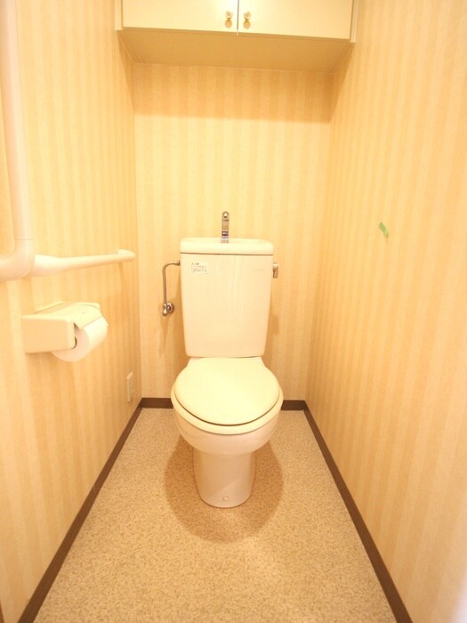 物件内観写真14　(トイレ)