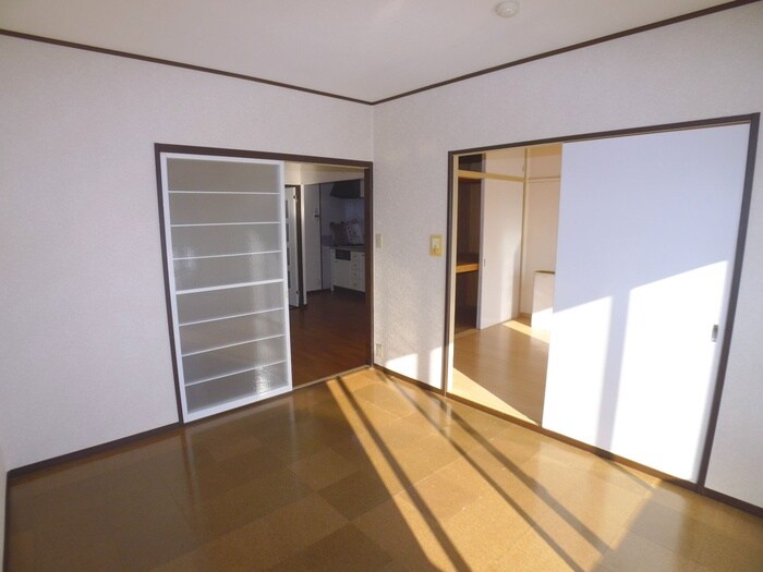 物件内観写真6　(居室)