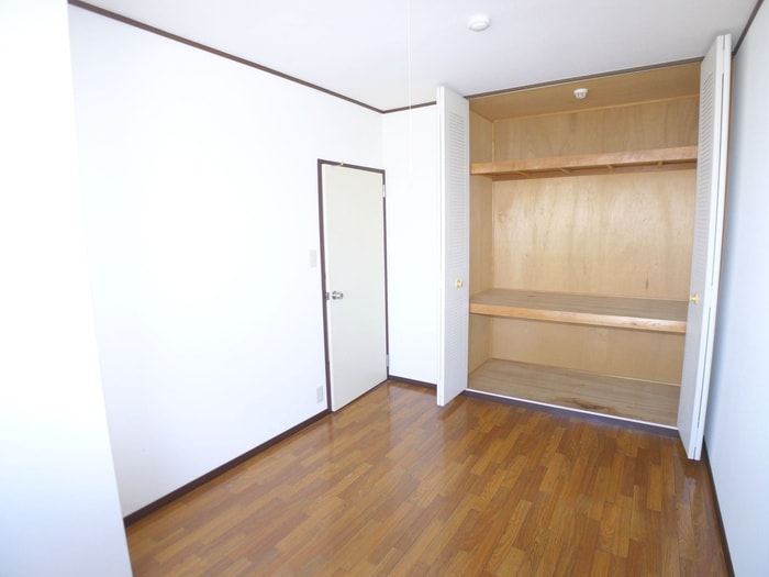 物件内観写真14　(居室)