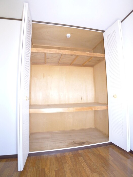 物件内観写真15　(収納)