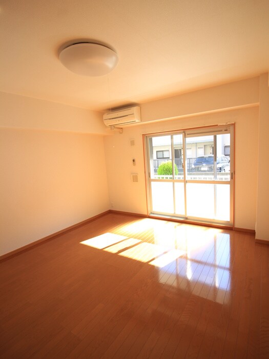 物件内観写真12　(居室)