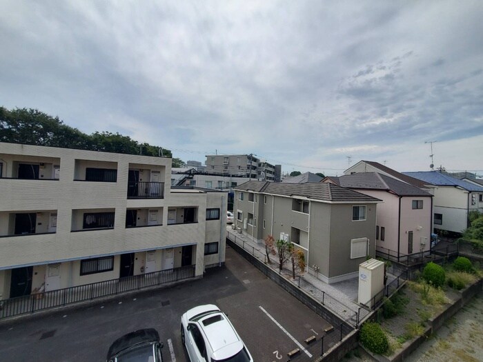 物件内観写真18　(室内からの展望)