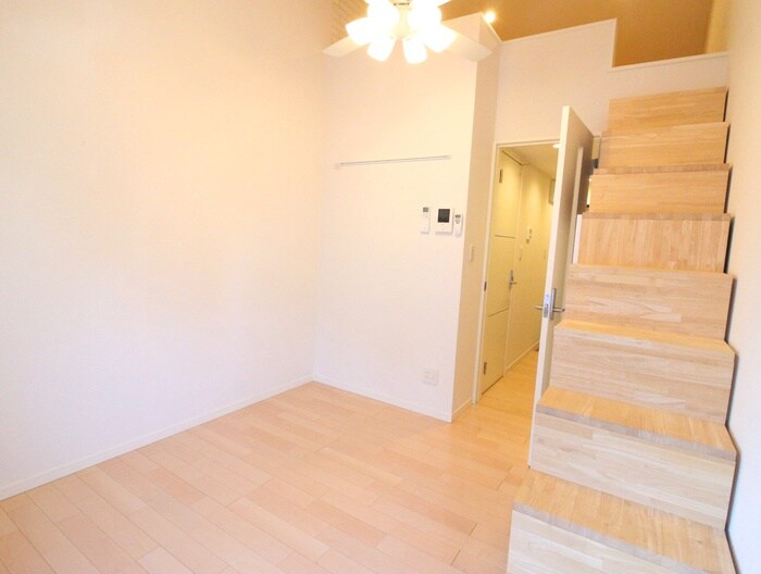 物件内観写真8　(ロフト)