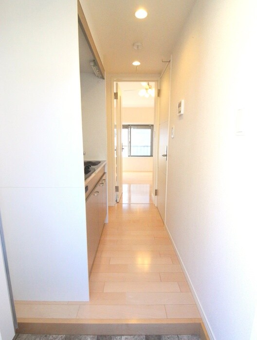 物件内観写真21　(廊下)