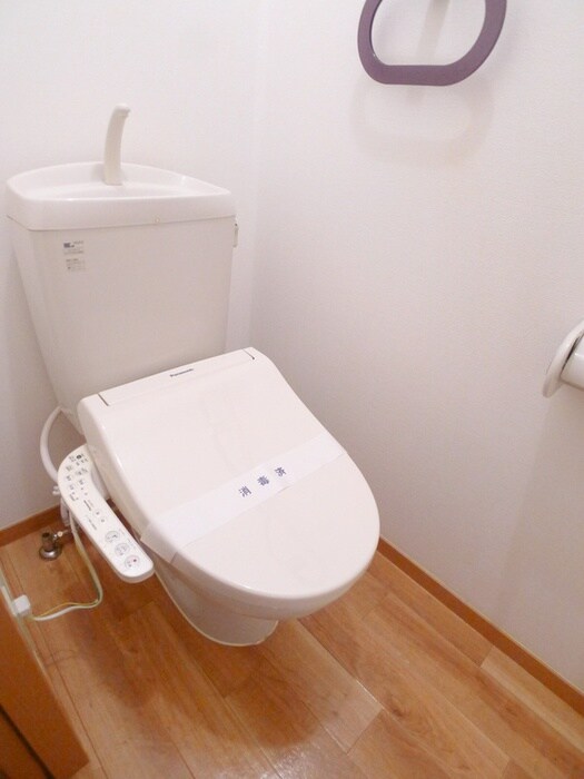 物件内観写真12　(トイレ)