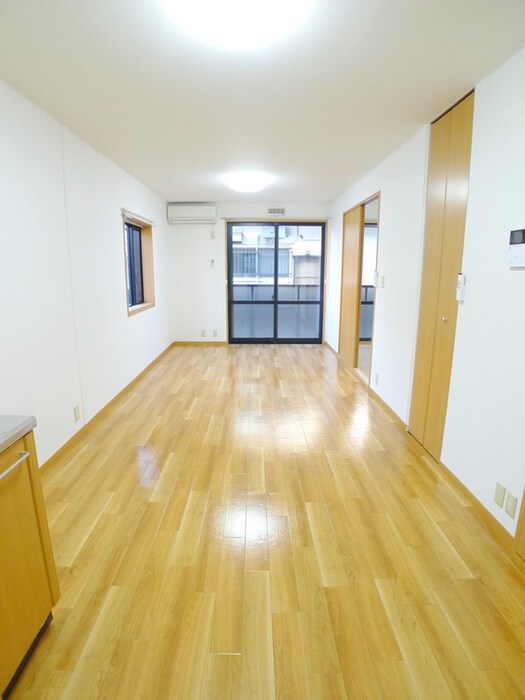 物件内観写真21　(室内からの展望)