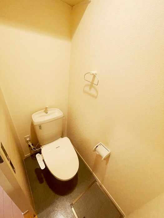 物件内観写真11　(トイレ)