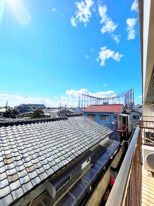 物件内観写真18　(室内からの展望)