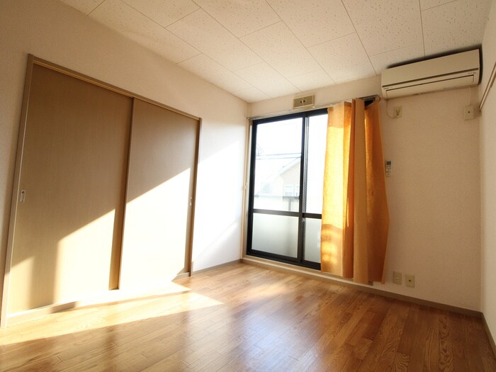 物件内観写真18　(居室)