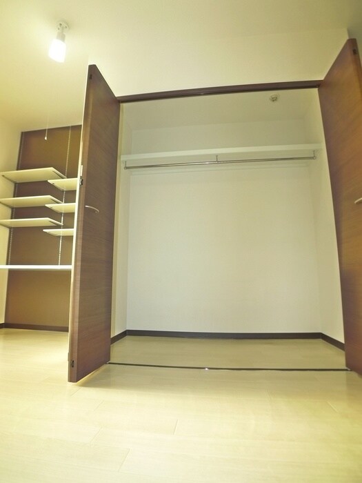 物件内観写真11　(収納)