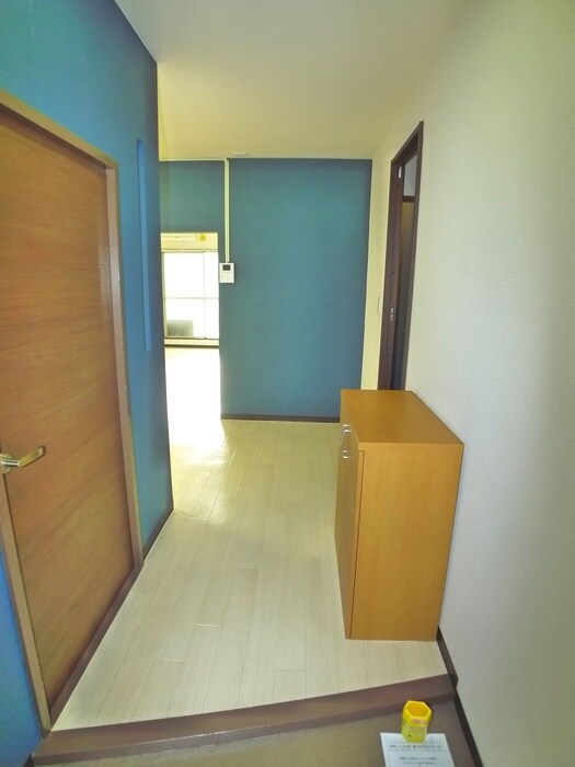 物件内観写真18　(廊下)