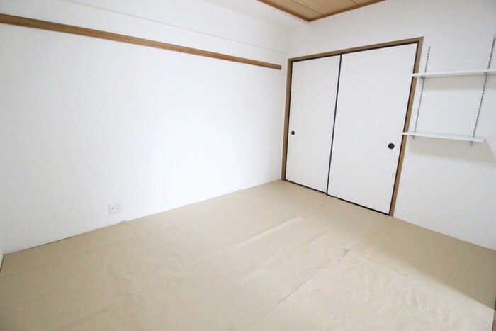 物件内観写真9　(居室)