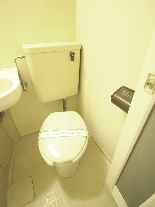 物件内観写真11　(トイレ)