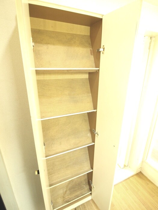 物件内観写真14　(靴箱)