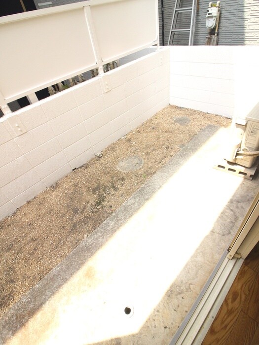 物件内観写真16　(ベランダ・バルコニー)