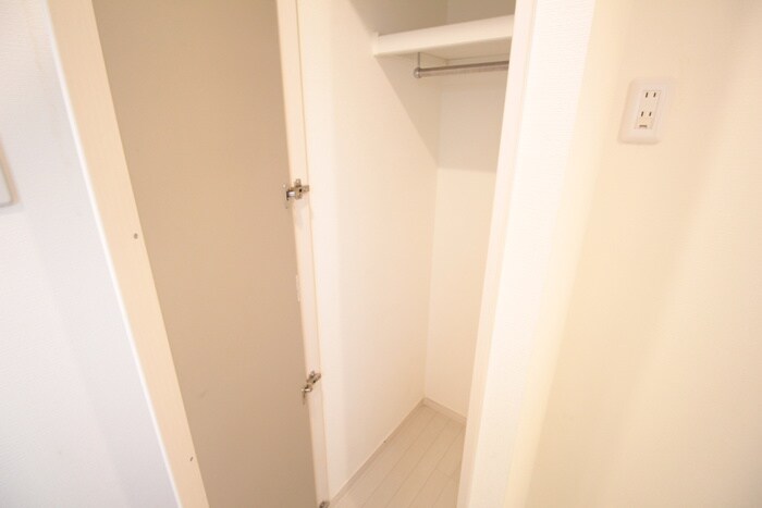 物件内観写真11　(収納)