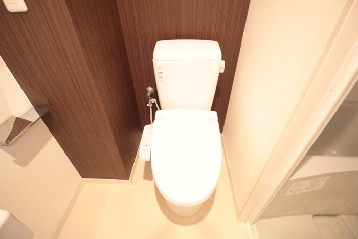 物件内観写真14　(トイレ)