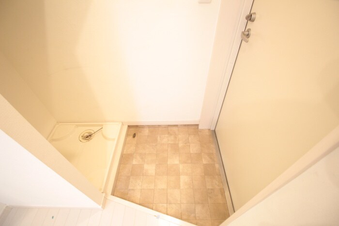 物件内観写真18　(玄関)