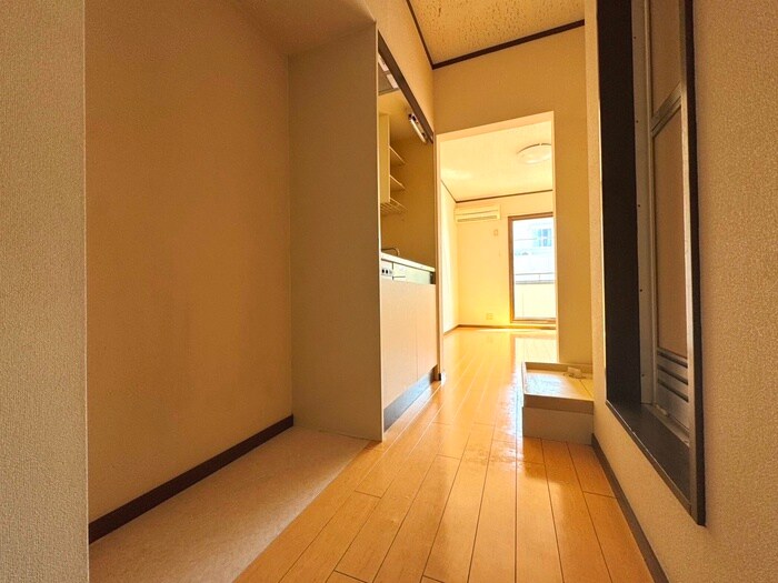 物件内観写真20　(廊下)