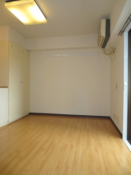 物件内観写真5　(居室)