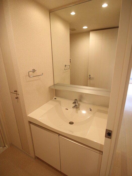 物件内観写真11　(洗面)