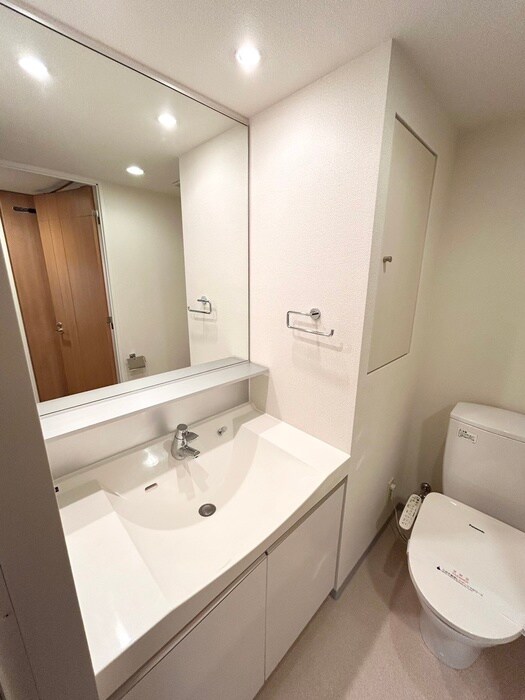 物件内観写真11　(洗面)