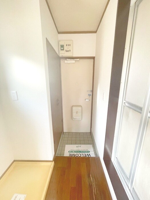 物件内観写真17　(玄関)