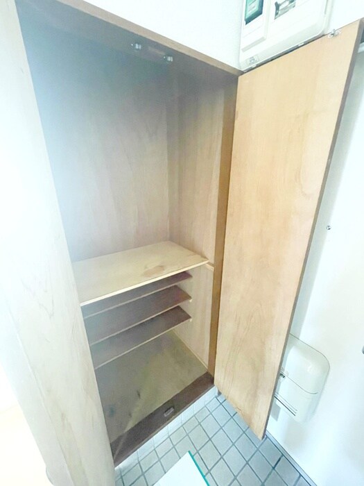 物件内観写真18　(靴箱)