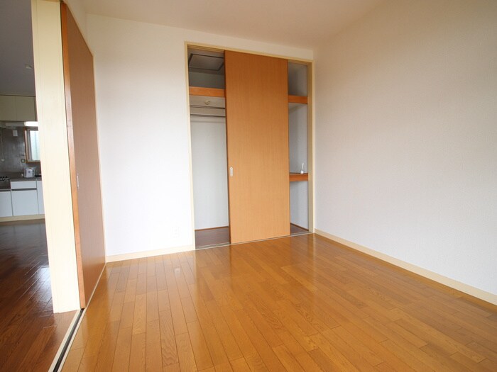 物件内観写真13　(居室)