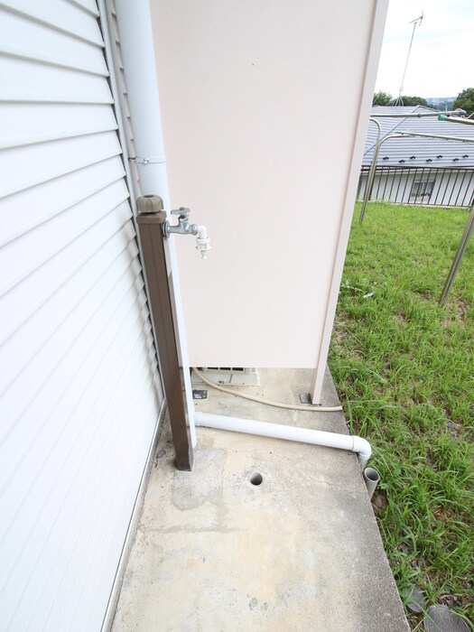 物件内観写真18　(洗濯機置場)