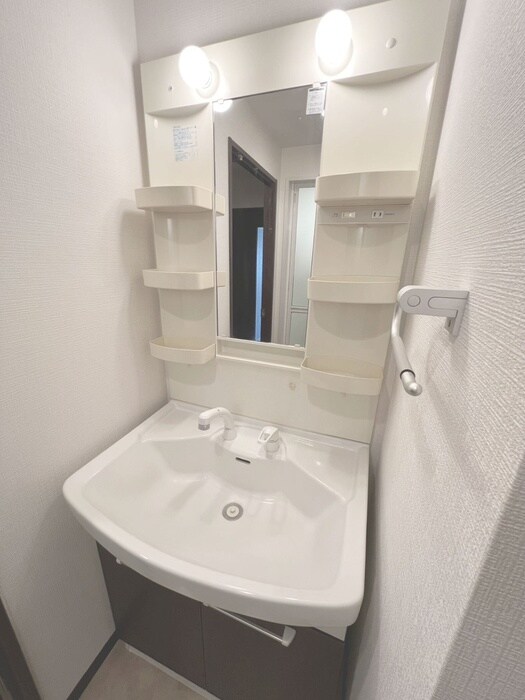 物件内観写真12　(洗面)