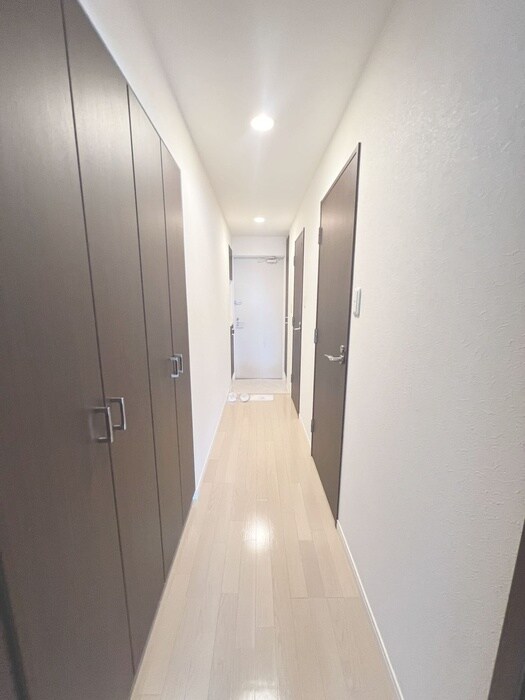 物件内観写真18　(廊下)