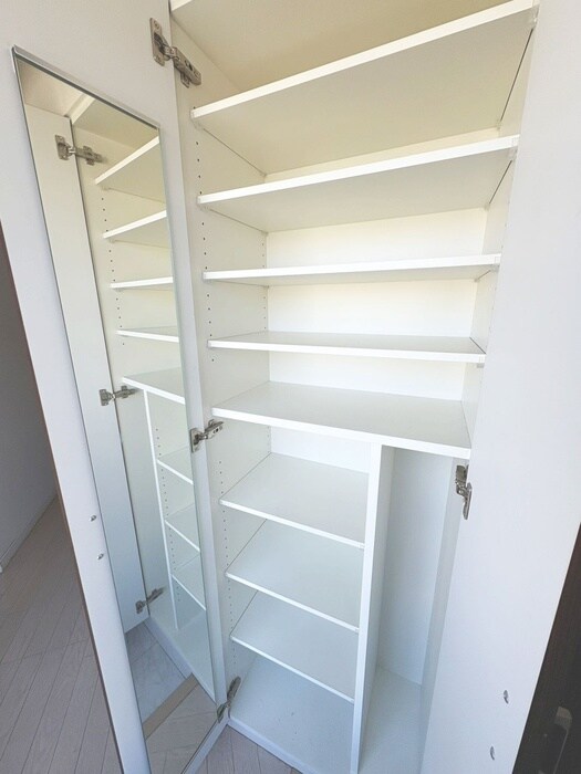 物件内観写真19　(靴箱)