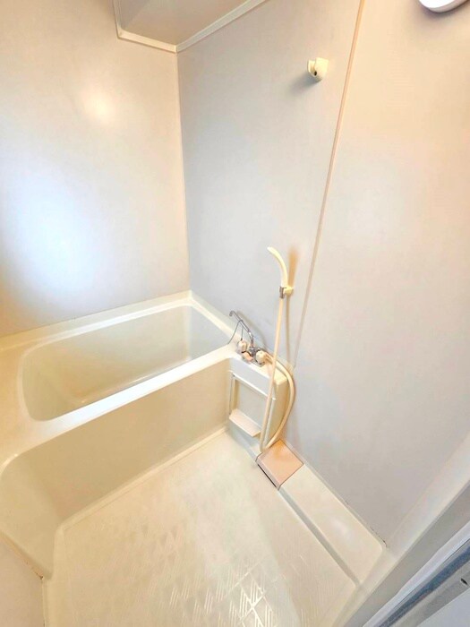 物件内観写真10　(バス／シャワールーム等)