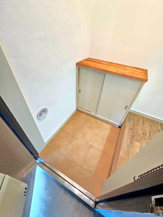 物件内観写真22　(玄関)