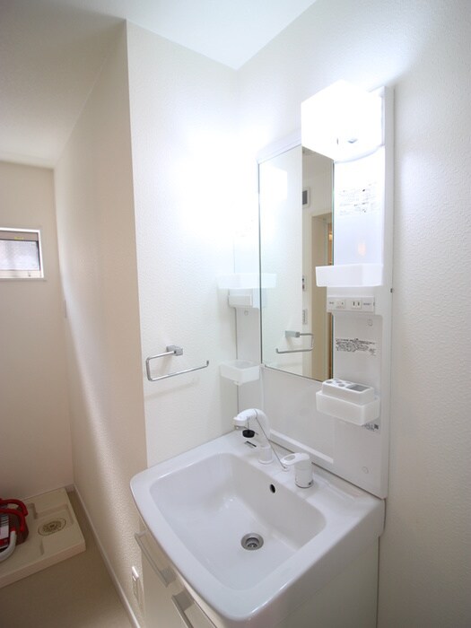 物件内観写真12　(洗面)