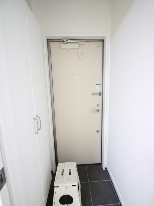 物件内観写真15　(玄関)