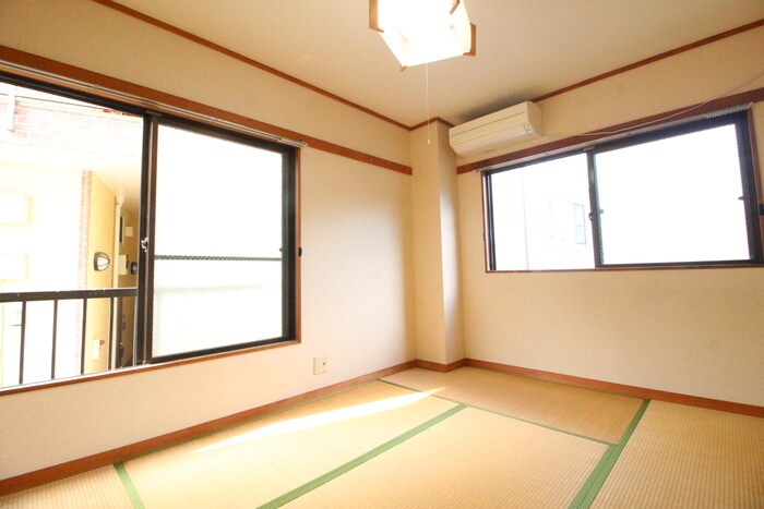 物件内観写真10　(居室)