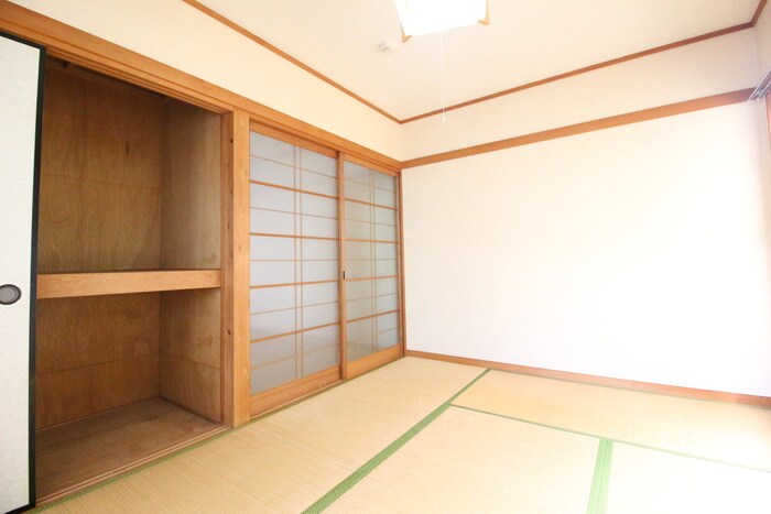 物件内観写真18　(居室)