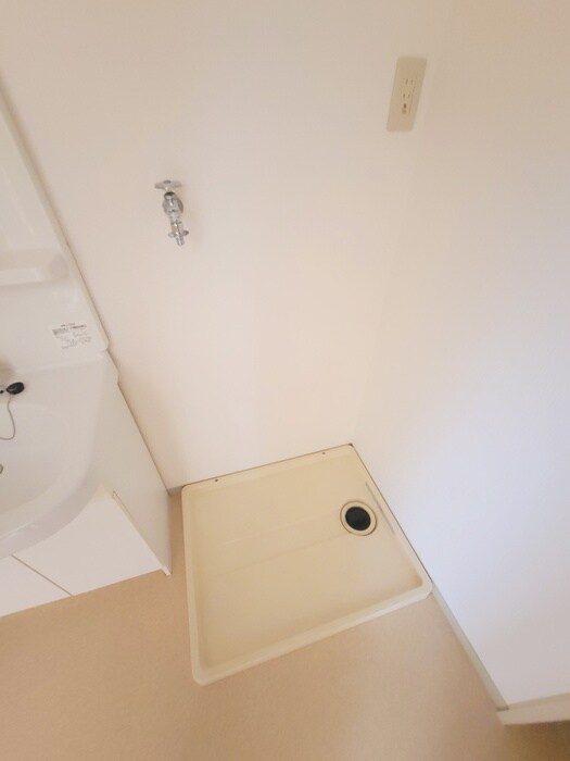 物件内観写真21　(洗濯機置場)