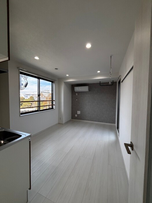 物件内観写真4　(居室)